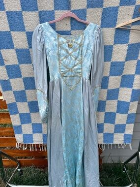 Puff-Sleeve Medieval-Inspired Dress